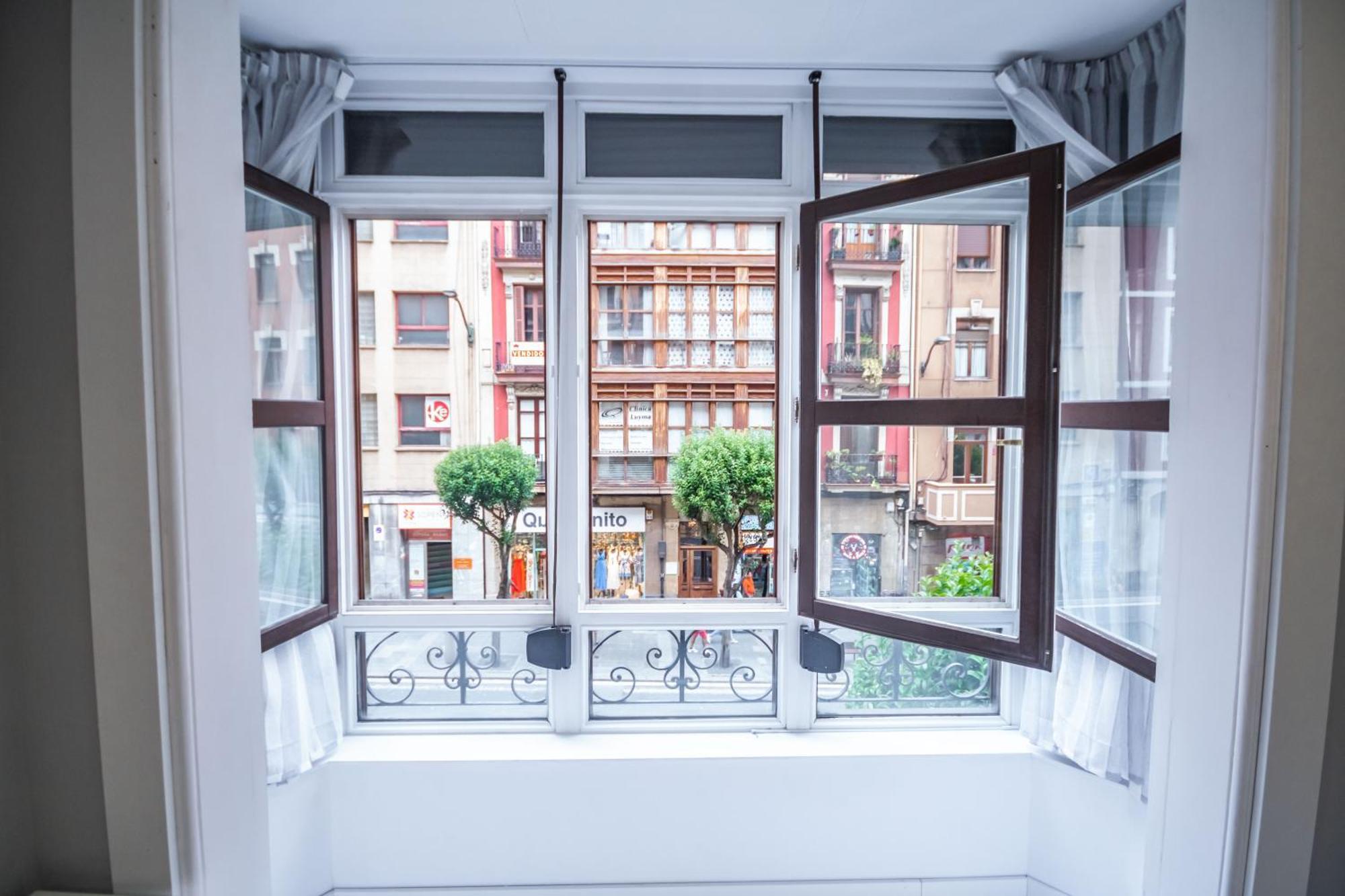 Gran Apartamento 6 Suites Bilbao Center מראה חיצוני תמונה